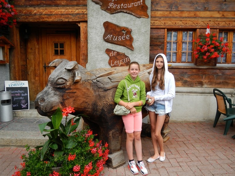Village Camps International Summer Camp Leysin, Switzerland 2025-08-09 https://www.villagecamps.com/journals_admin/images/714-28-lang fre (4).jpg